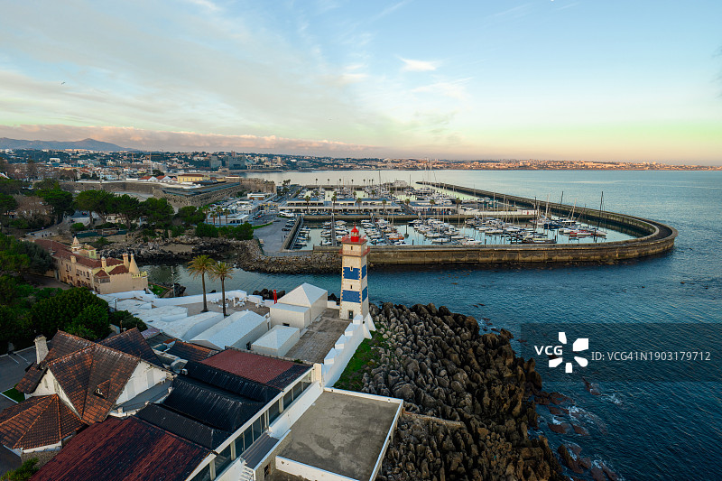 葡萄牙卡斯凯什海湾沿海村庄图片素材