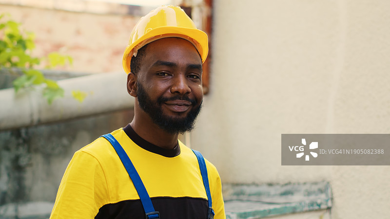 建筑工人的肖像图片素材