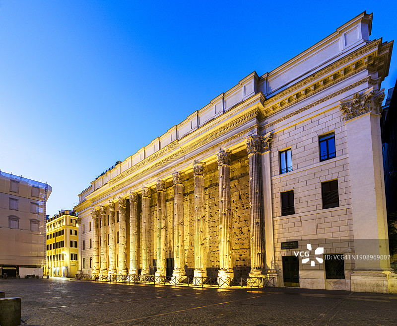 罗马皮埃特拉广场哈德良神庙图片素材