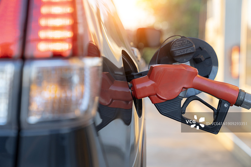 加油泵和加油图片素材