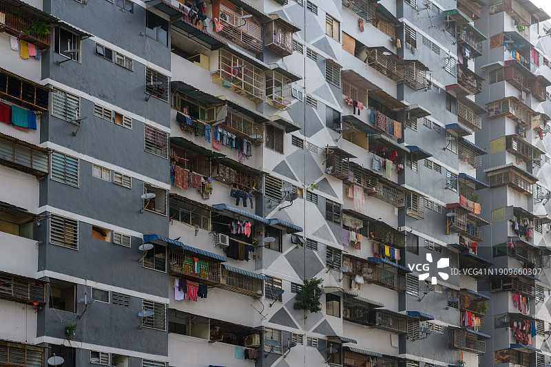 拥挤的马来村公寓图片素材