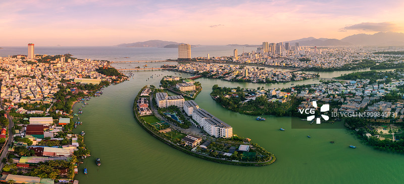 芽庄市蔡河畔风光图片素材