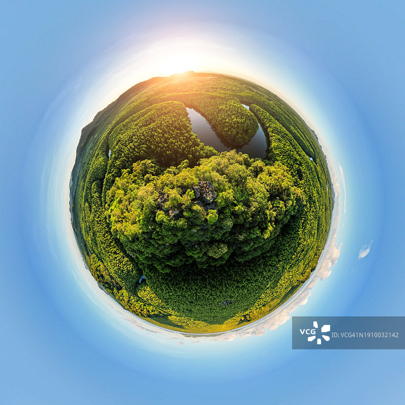 航拍小星球效果图片素材