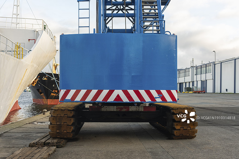 移动工业机械起重机图片素材