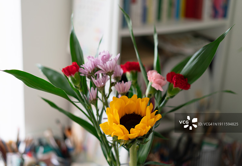 向日葵和康乃馨图片素材