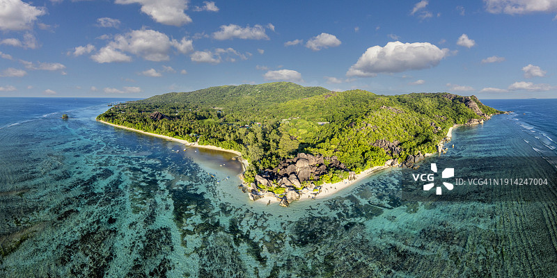 塞舌尔拉迪格岛梦幻般银泉滩航拍图片素材