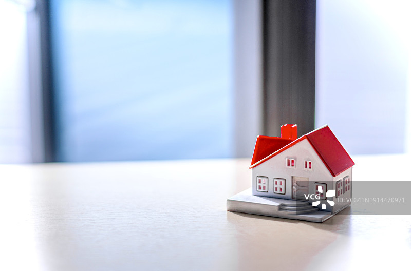 房屋买卖、房屋概念、房屋储蓄、房屋销售、金钱与房屋图片素材