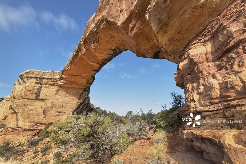 奥瓦乔莫桥，美国拱门国家公园图片素材