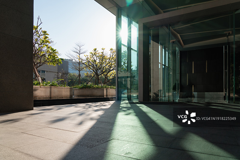 具有光效的大理石空地板图片素材