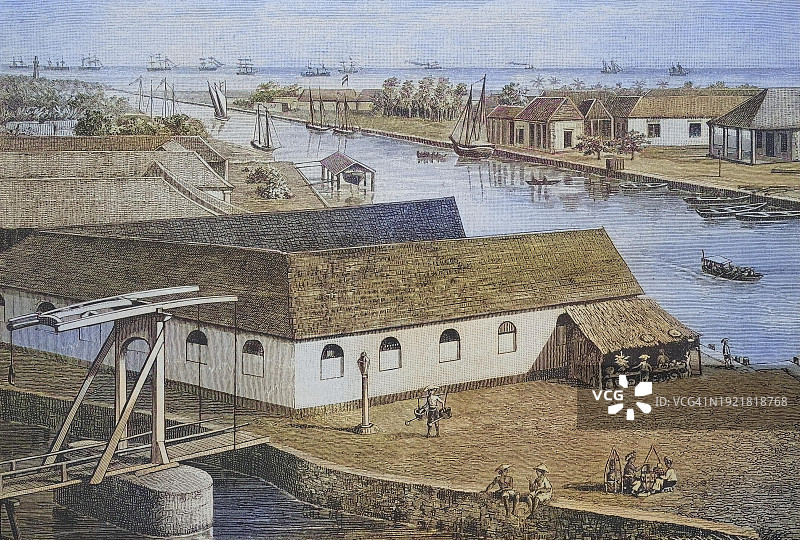 约1885年印度尼西亚雅加达的巴达维亚运河和港口（历史照片，数字化修复）图片素材