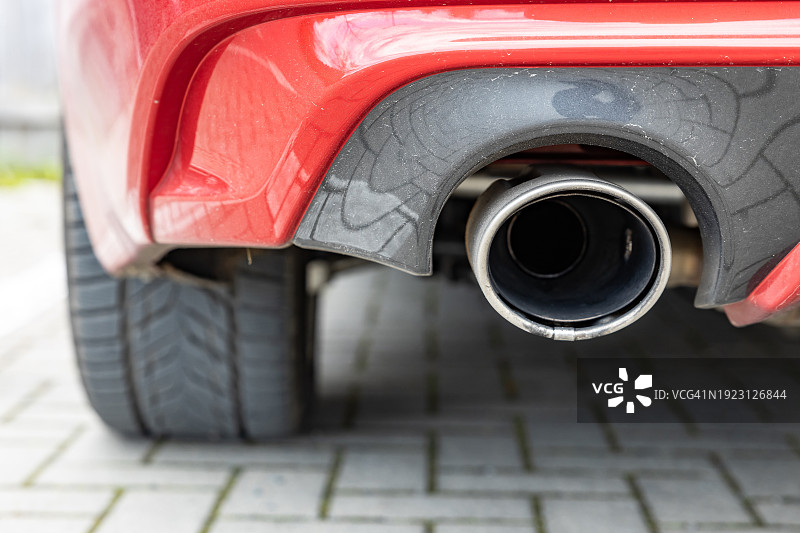 汽车排气管图片素材
