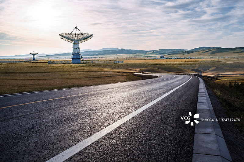 射电望远镜，道路图片素材