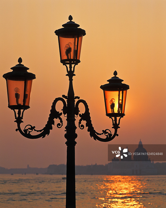 浪漫 evening light 下的威尼斯图片素材