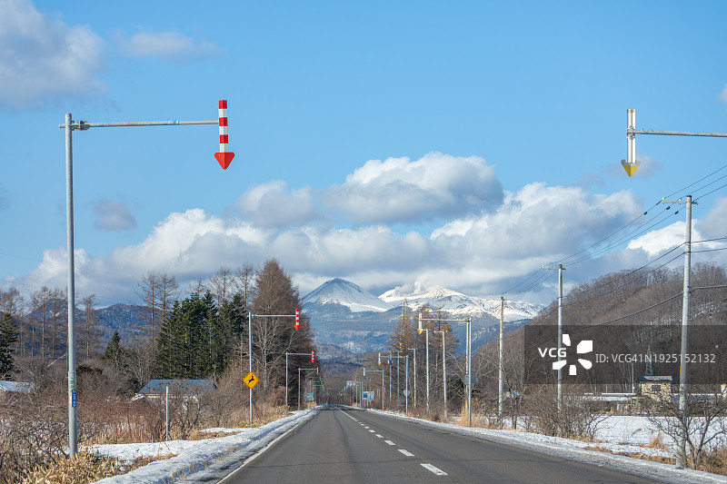 在北海道驾车：从钏路到阿寒湖图片素材