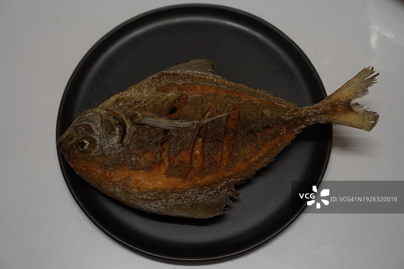 香煎鲳鱼图片素材