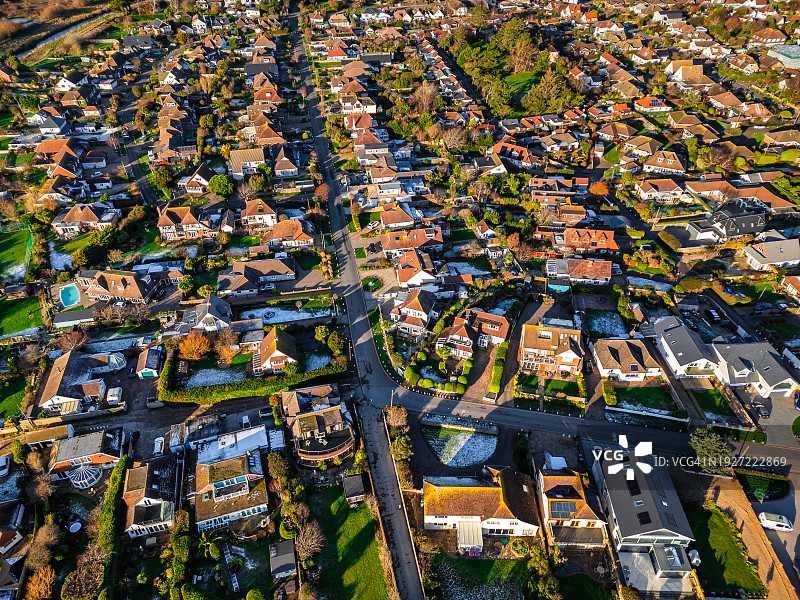 英格兰南海岸的独立式住宅航拍图片素材