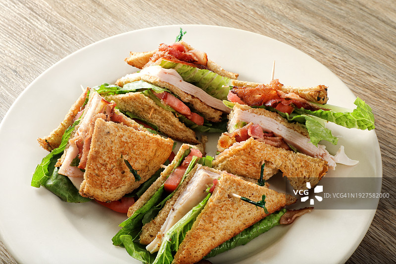 培根生菜番茄火鸡三明治图片素材