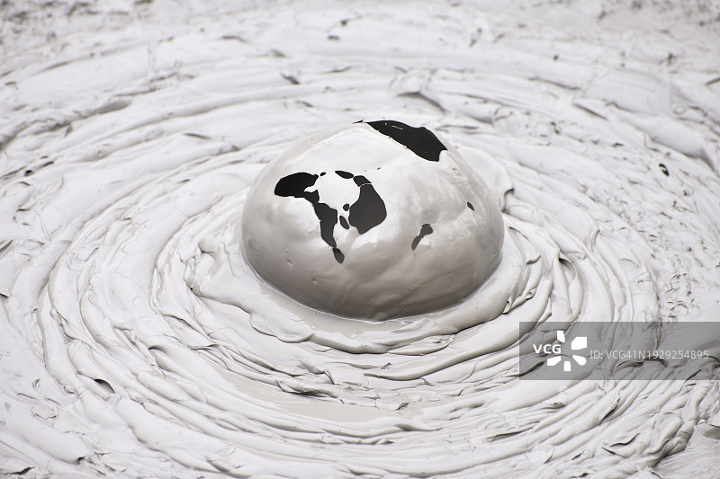 怀奥塔普地热仙境的泥浆泡，新西兰北岛丰盛湾图片素材