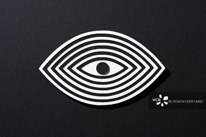 黑白色条纹催眠眼睛纸工艺品图片素材