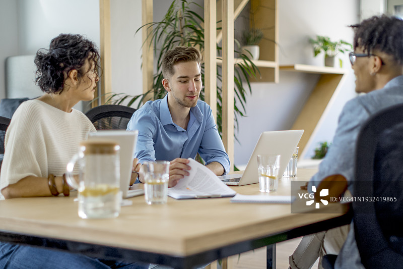 在面试中图片素材