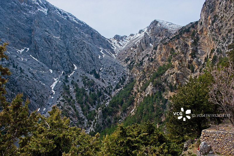 萨马利亚峡谷的莱夫卡奥里白山景色，克里特岛图片素材
