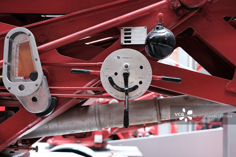 消防车的机械细节图片素材