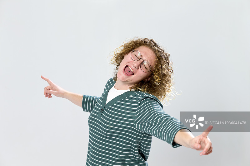 自信且多样化的发型人像图片素材