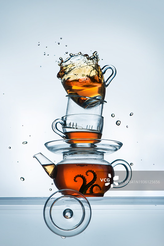 海怪触角玻璃茶杯海洋探险茶歇时光图片素材