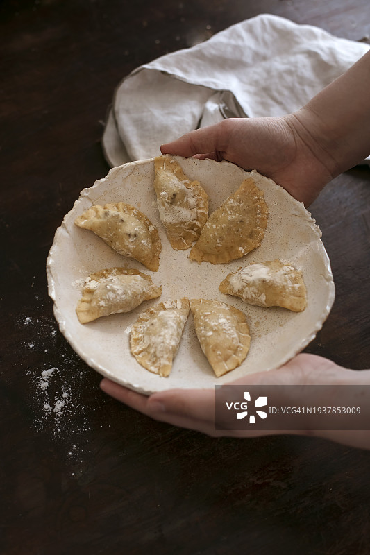 自制生饺子图片素材