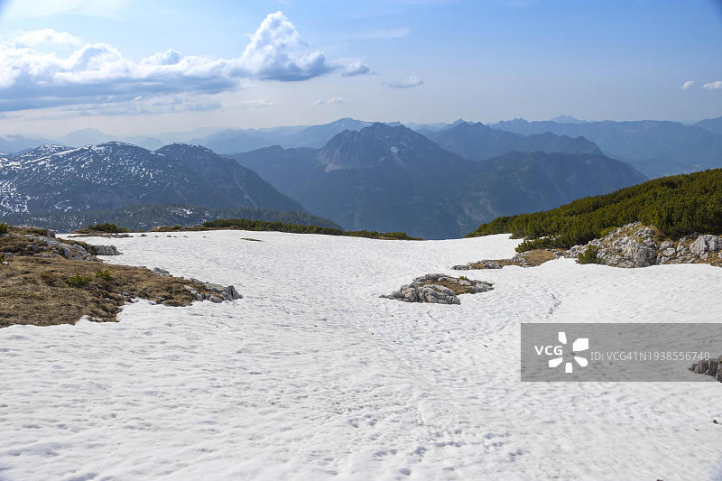 奥地利达赫施泰因山克里彭施泰因山五指观景台壮丽山景全景图片素材