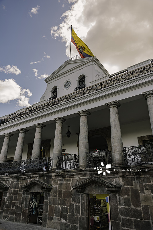 基多独立广场上的卡隆德莱特宫（厄瓜多尔）图片素材