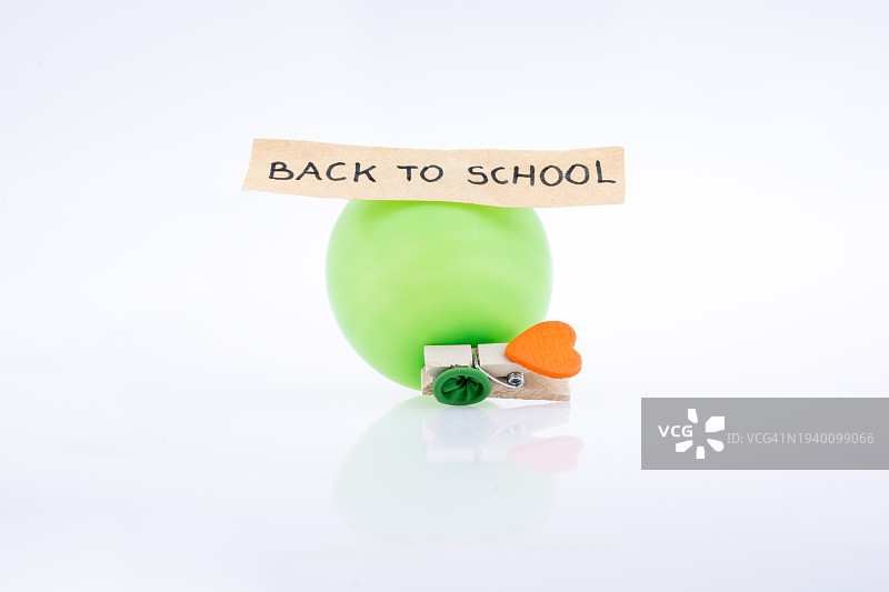 文字特写绿色背景图片素材