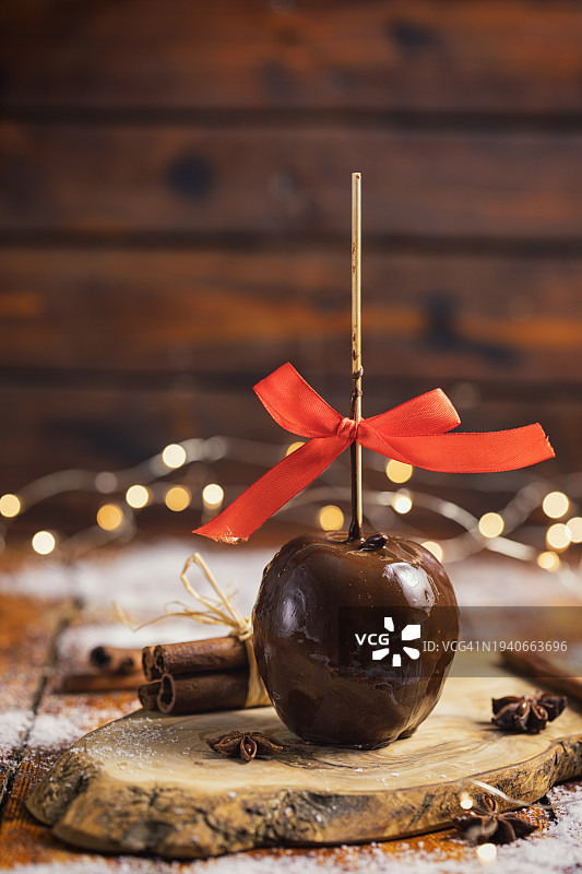 巧克力釉糖果苹果图片素材