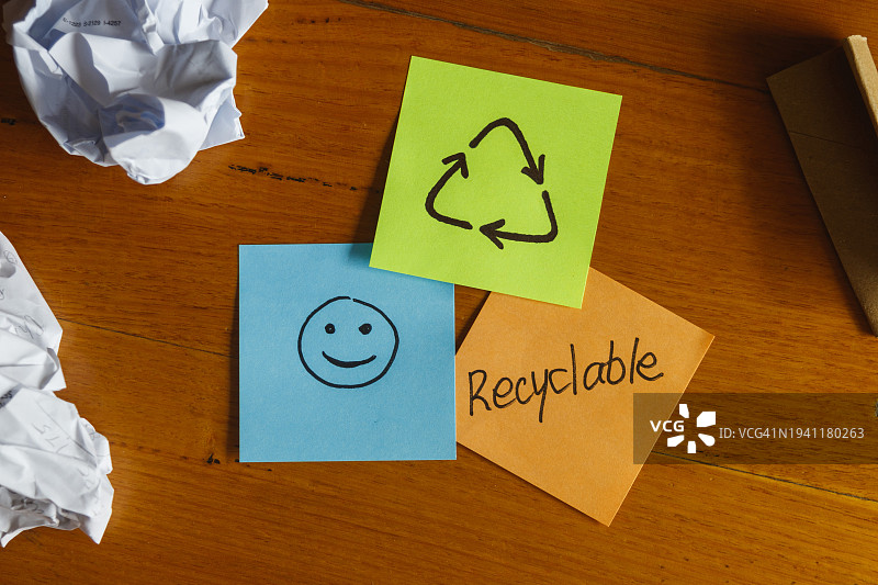 便签上的可回收信息图片素材