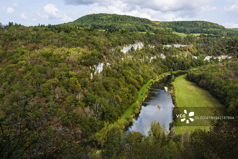 杜省卢埃河谷秋色森林风光图片素材