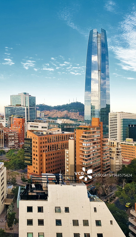 智利圣地亚哥科斯塔内拉大厦图片素材
