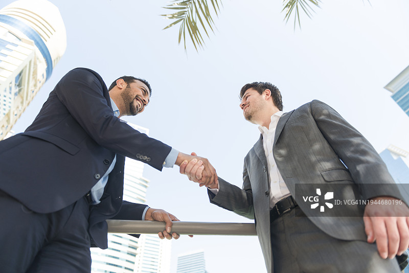 中东地区的商业交易图片素材