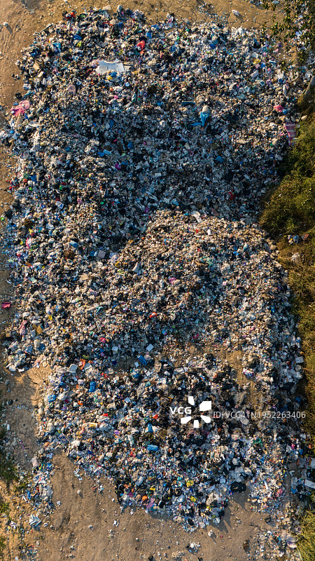 泰国乡村垃圾填埋场的航拍视角图片素材