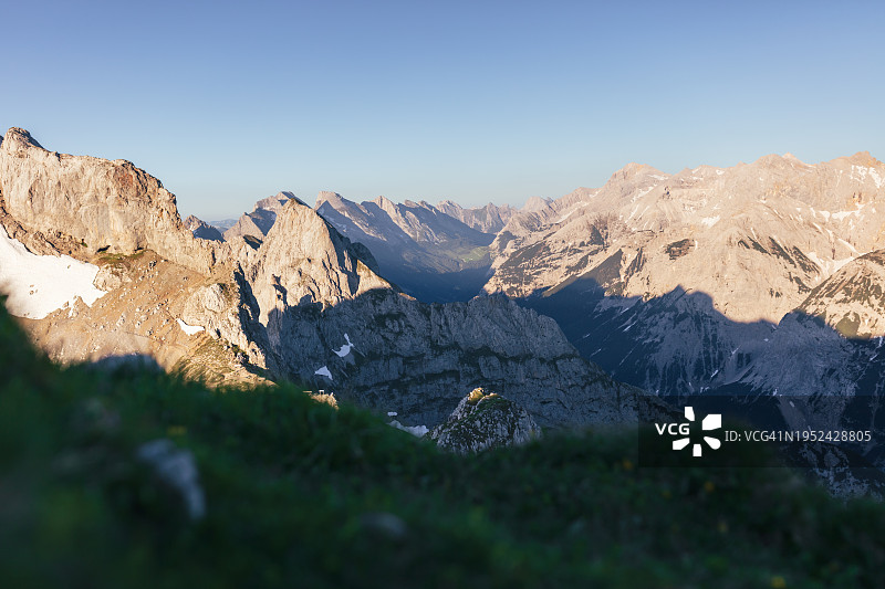 山间日落图片素材