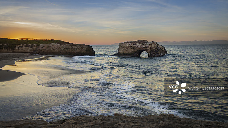 日落时大海对天空的美景，美国图片素材