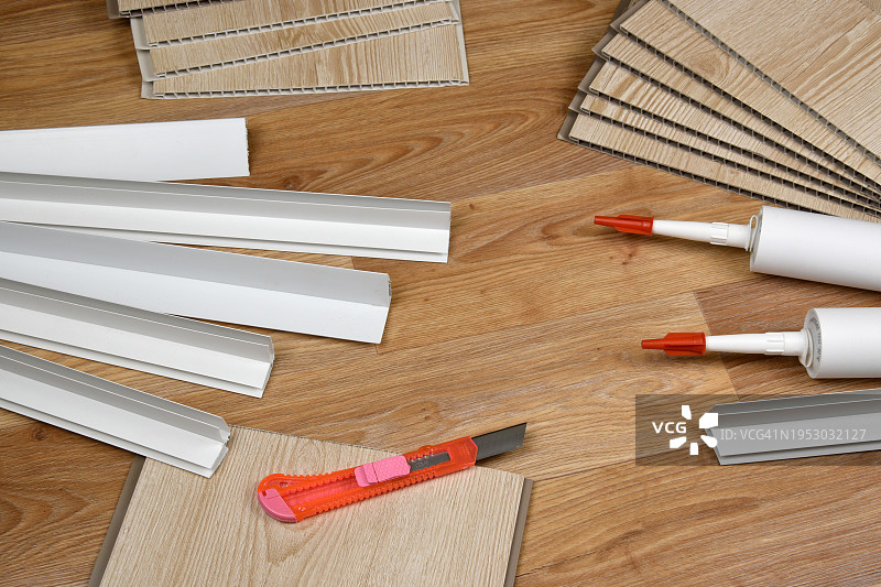 桌上的工作工具俯视图图片素材