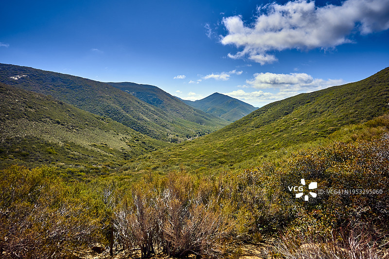 美国加利福尼亚拉古纳山脉天空美景图片素材