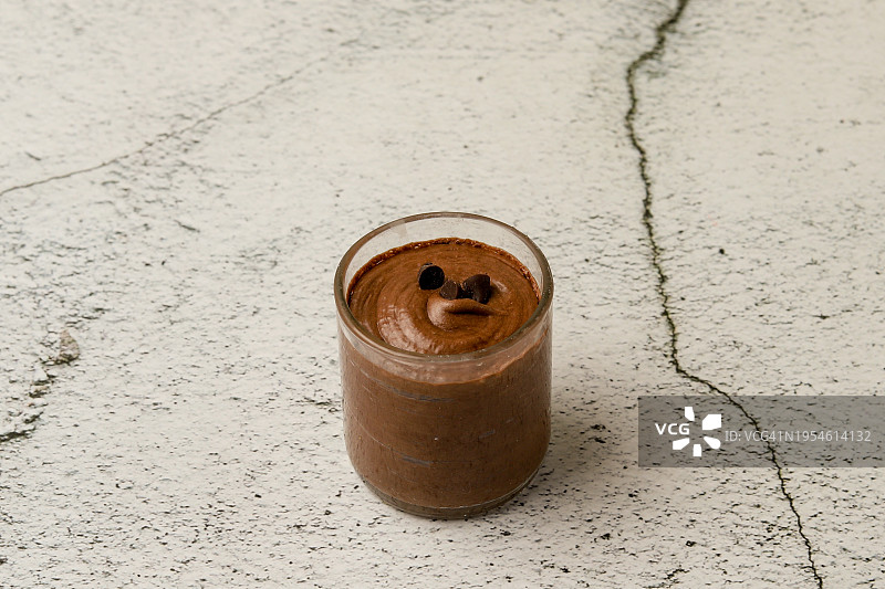 榛果巧克力小酒杯图片素材