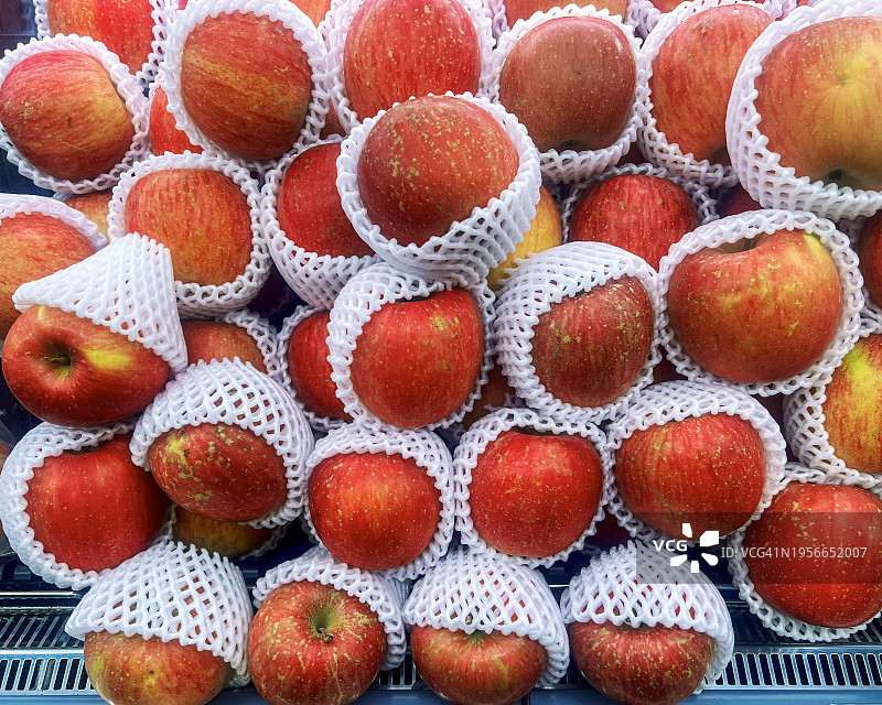 展示中的富士苹果图片素材
