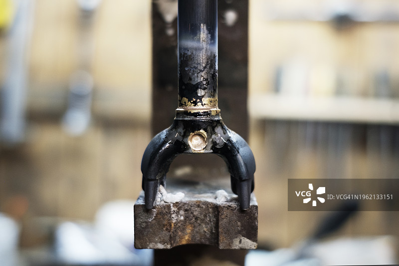 自行车前叉制造图片素材