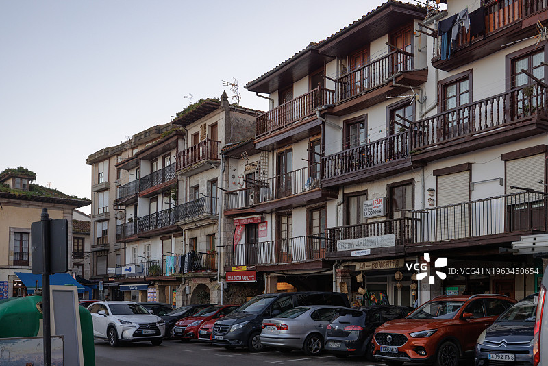 圣维森特-德拉巴尔克拉镇和商业海滨区图片素材