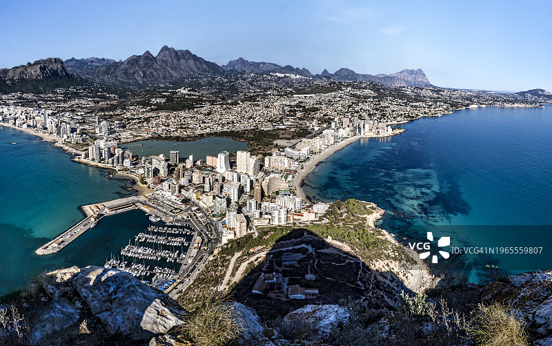 从伊法克岩顶鸟瞰卡尔佩旅游城市图片素材