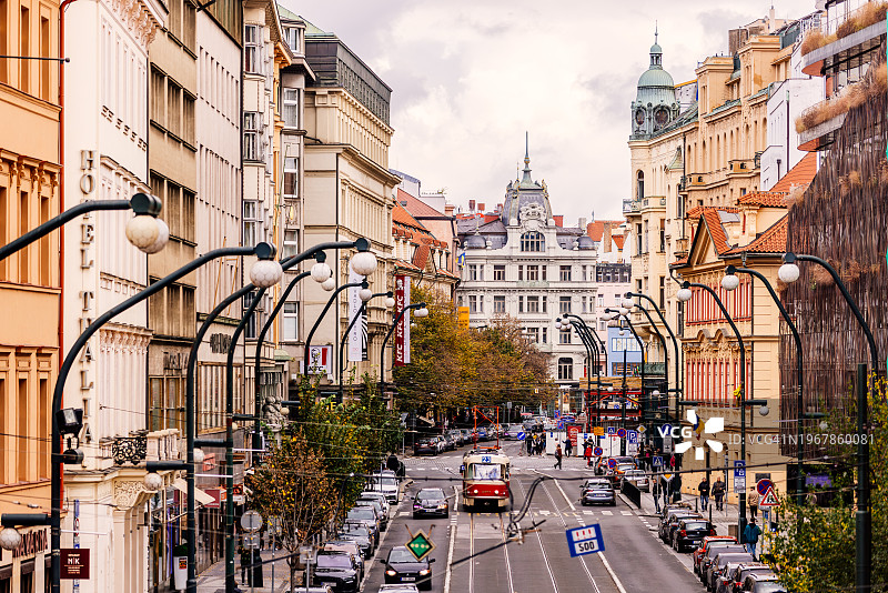 捷克布拉格民族大街航拍图片素材