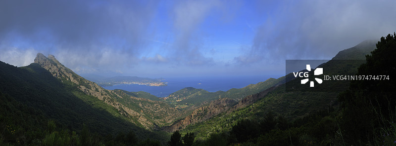 厄尔巴岛蒙特峰全景图片素材