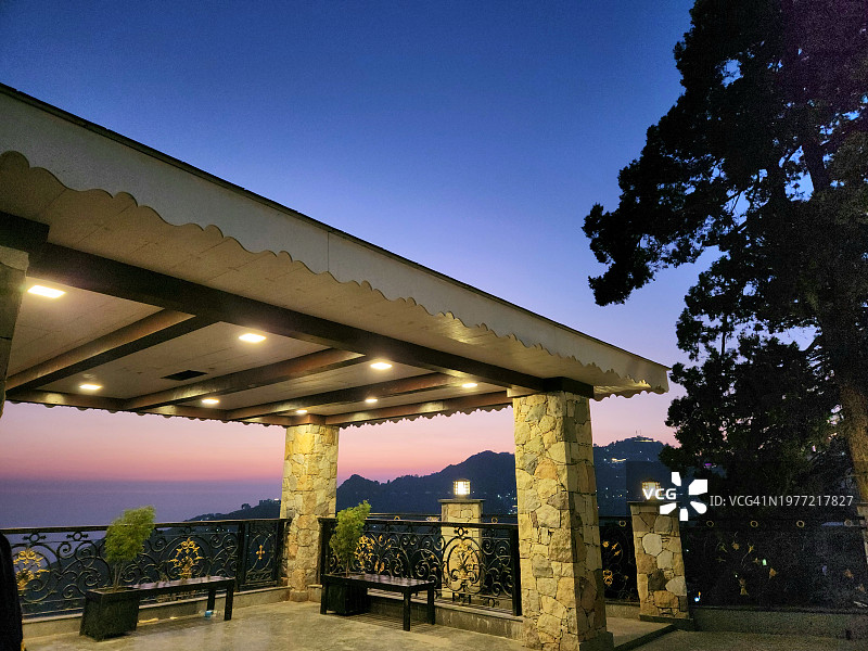 穆索里购物中心的黄昏图片素材